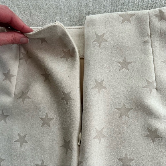 Altar’d State Faux Suede Star Print Skirt. Size Medium. Cream. - Picture 5 of 7